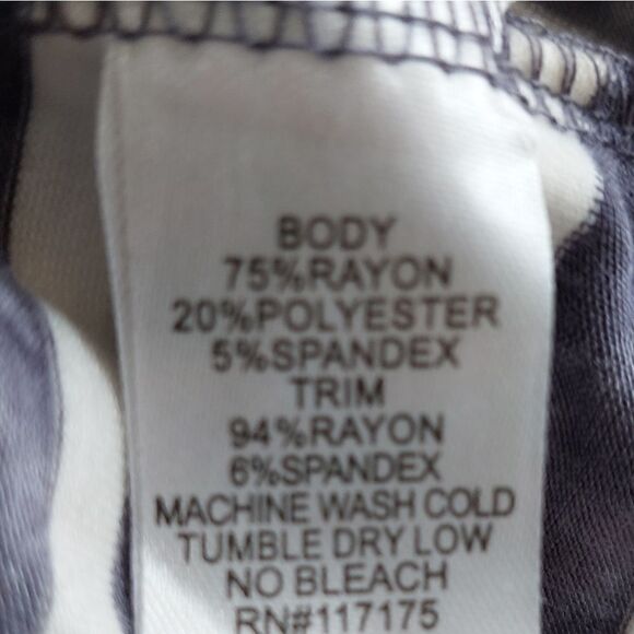 Sundiva coverup size S - Picture 4 of 6